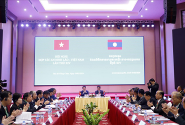 Lào-Việt Nam tăng cường việc tổ chức hợp tác