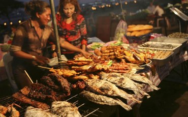  Thỏa thích mua sắm ở Viêng Chăn Lào