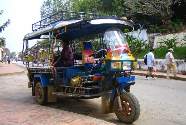 Văn hóa tham gia giao thông ở Lào