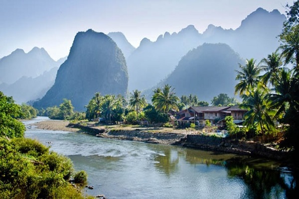 Vang Viêng chốn bồng lai ở Lào